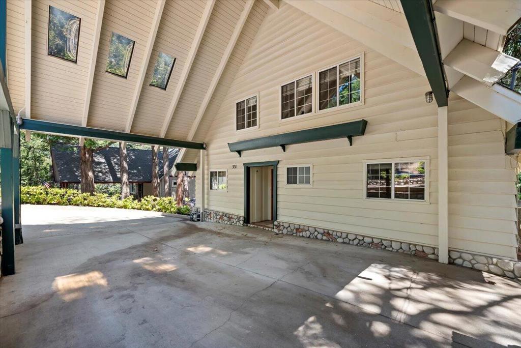 331 Annandale Drive Property Photo 10