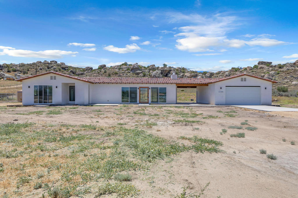 41265 Lakeshore Boulevard Property Photo 1
