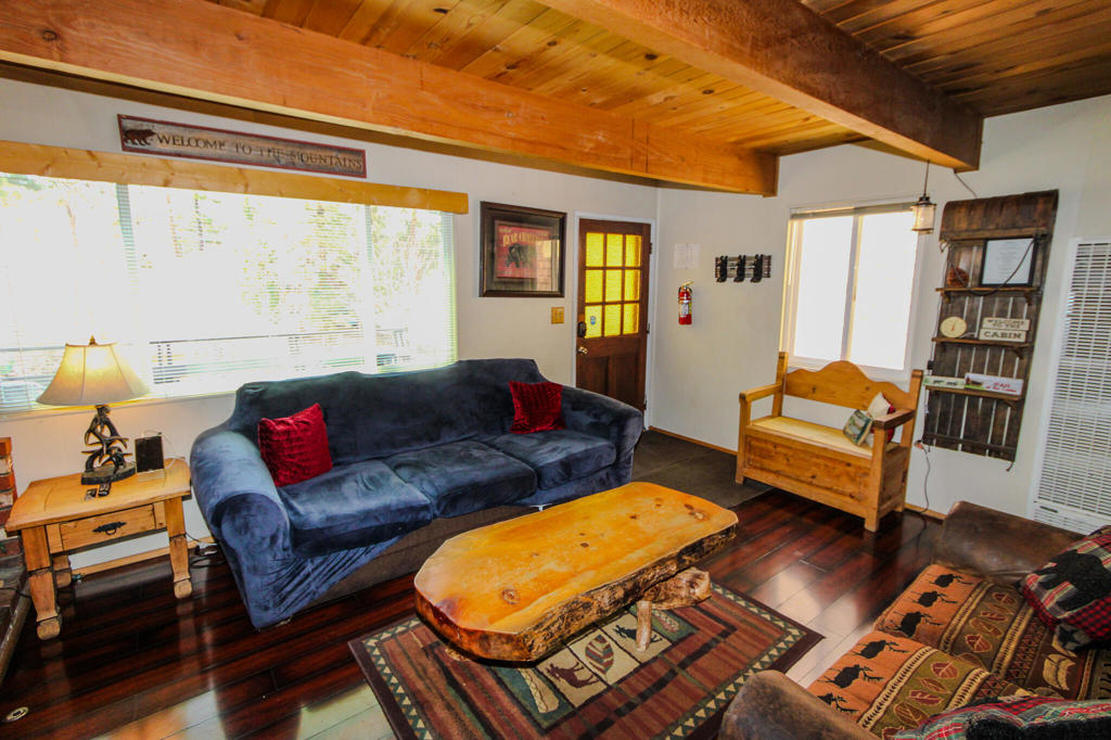 506 Deer Horn Drive Property Photo 5