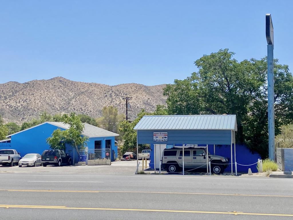 49927 29 Palms Highway Property Photo 2