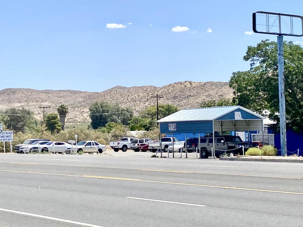 49927 29 Palms Highway Property Photo 3
