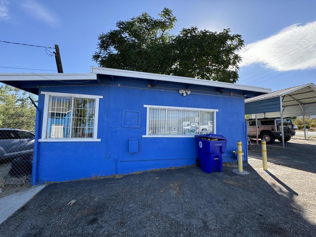 49927 29 Palms Highway Property Photo 6