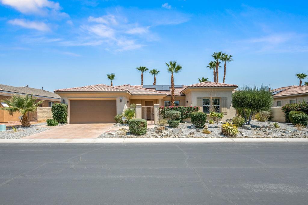 124 Tesori Drive Property Photo 1