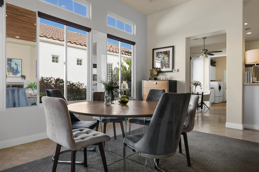 21 Via Bella Property Photo 8