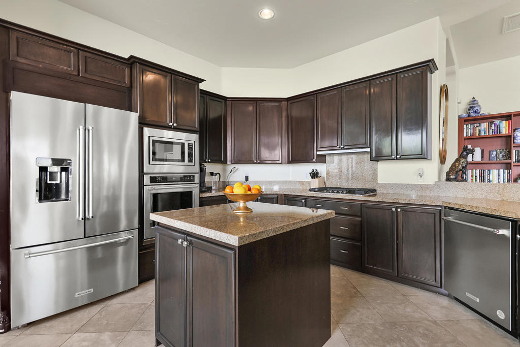 21 Via Bella Property Photo 10