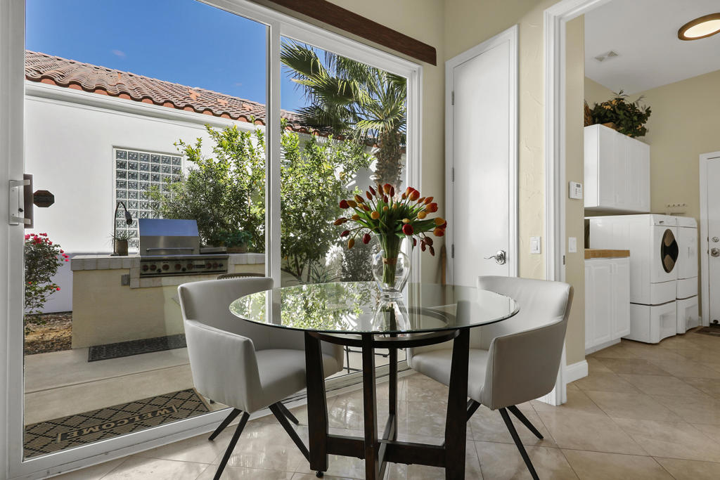 21 Via Bella Property Photo 12