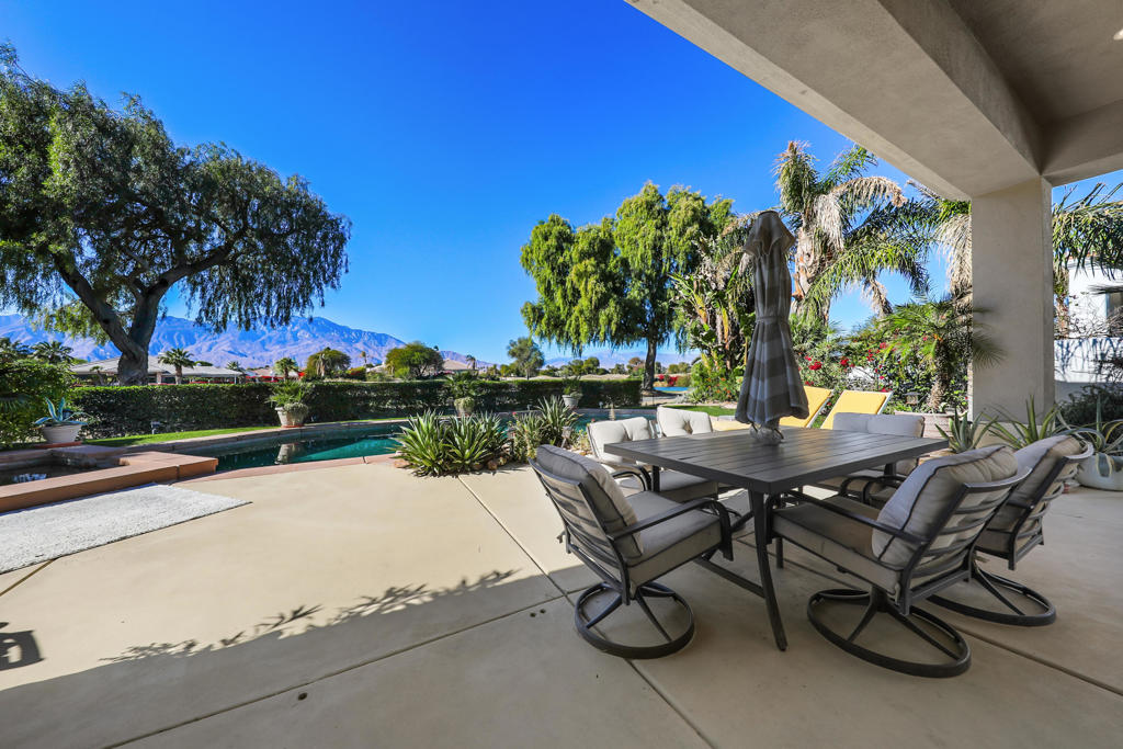 21 Via Bella Property Photo 22