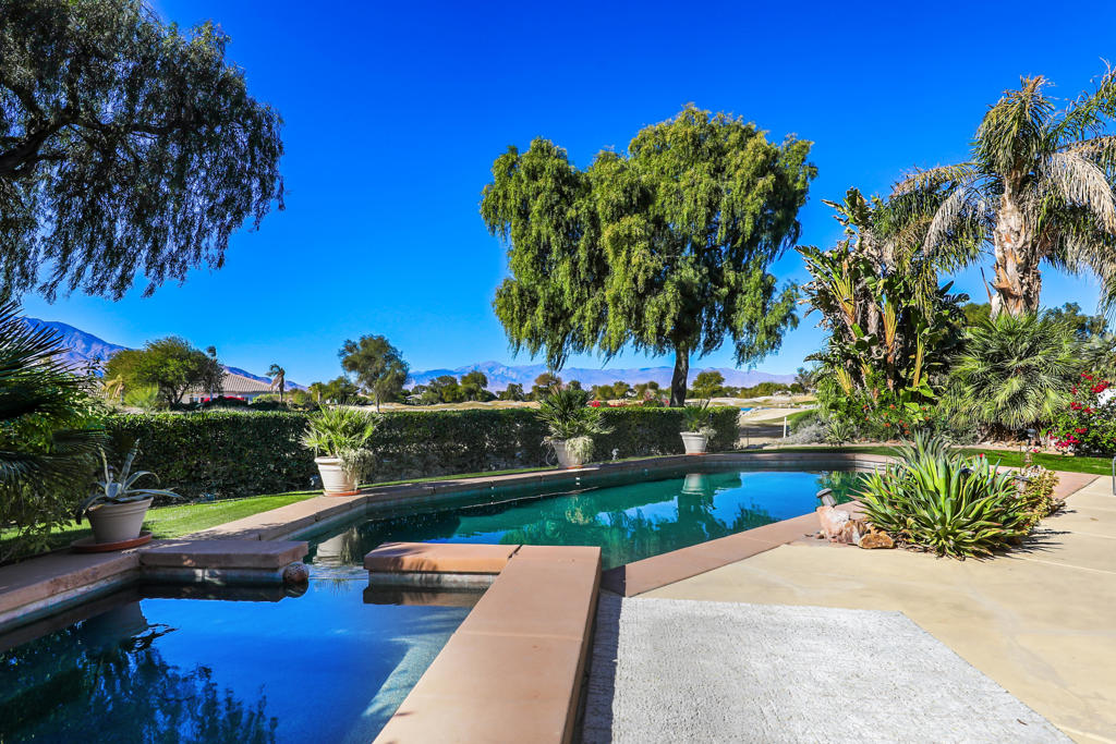 21 Via Bella Property Photo 23