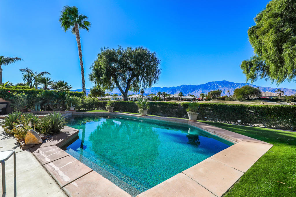 21 Via Bella Property Photo 24