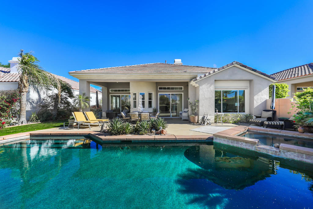 21 Via Bella Property Photo 26