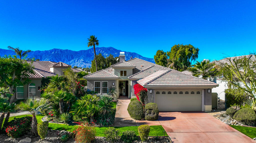 21 Via Bella Property Photo 28