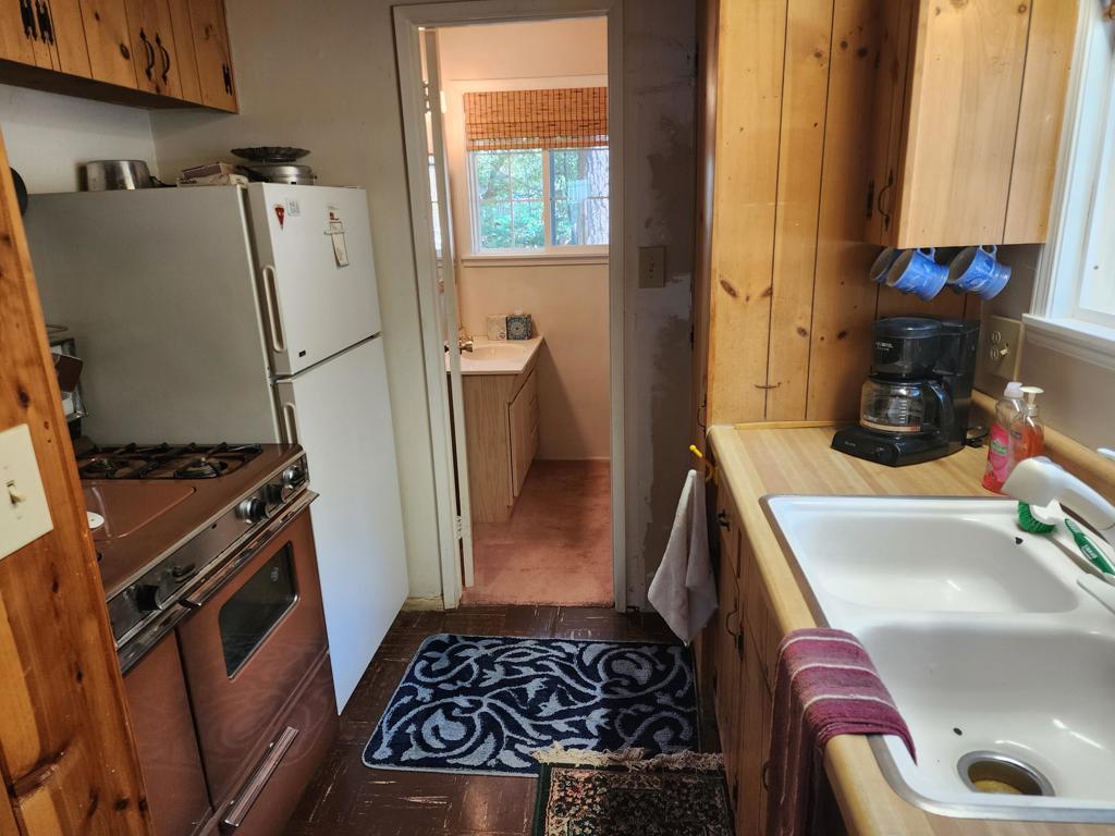 2481 Spruce Drive Property Photo 6