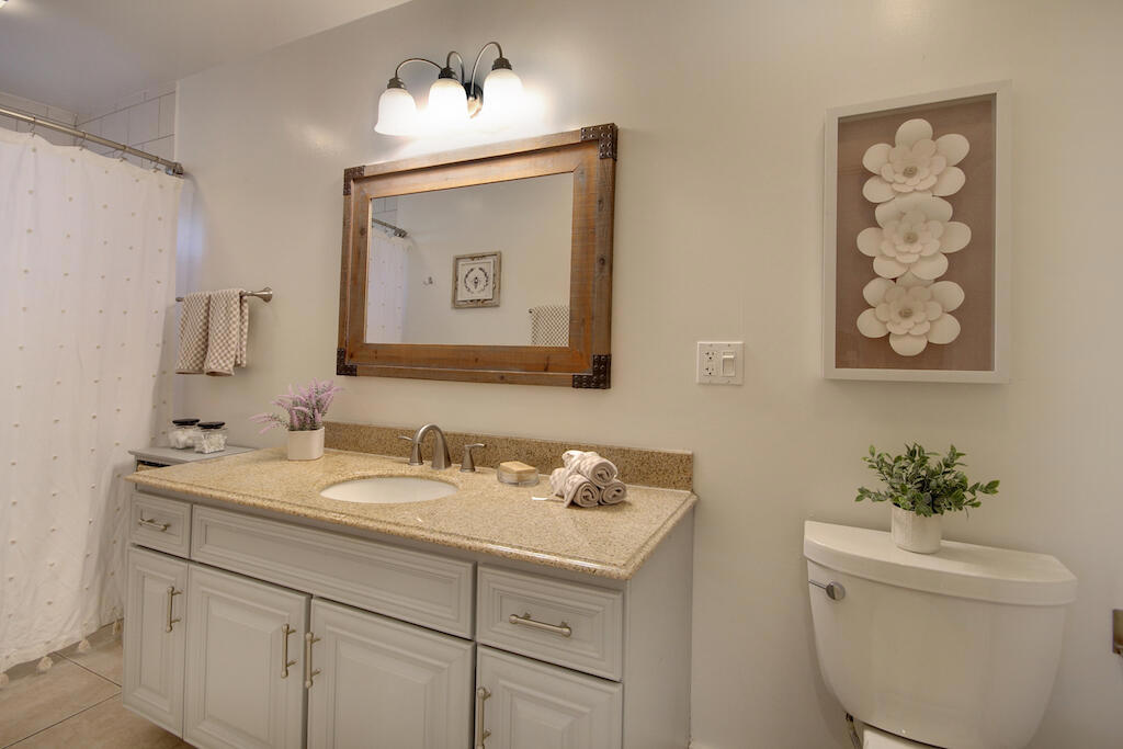 826 Santa Barbara Avenue Property Photo 29