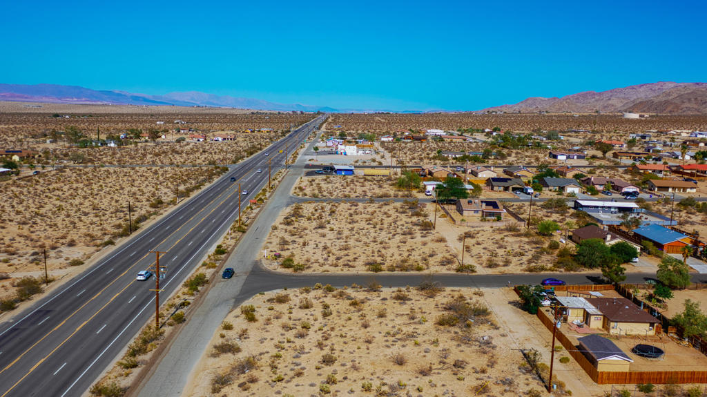 111 29 Palms Outer Highway Property Photo 7
