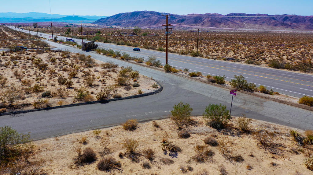 111 29 Palms Outer Highway Property Photo 8