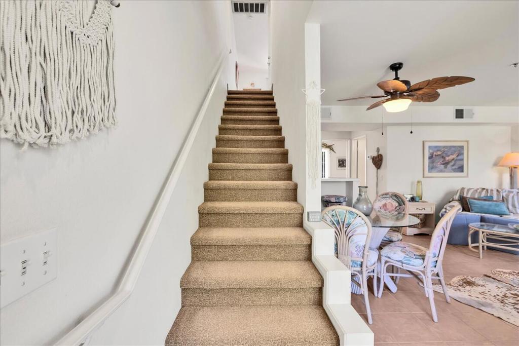 1555 N Chaparral Road 402 Property Photo 17