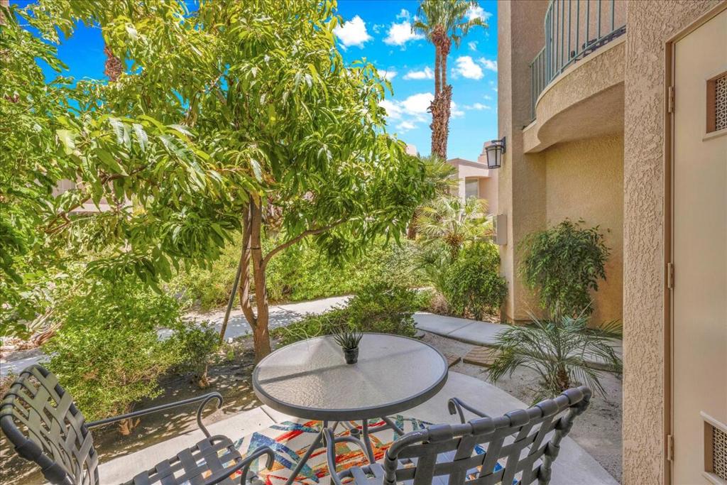 1555 N Chaparral Road 402 Property Photo 30