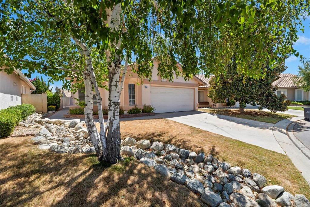 6370 Harbour Town Way Property Photo 4