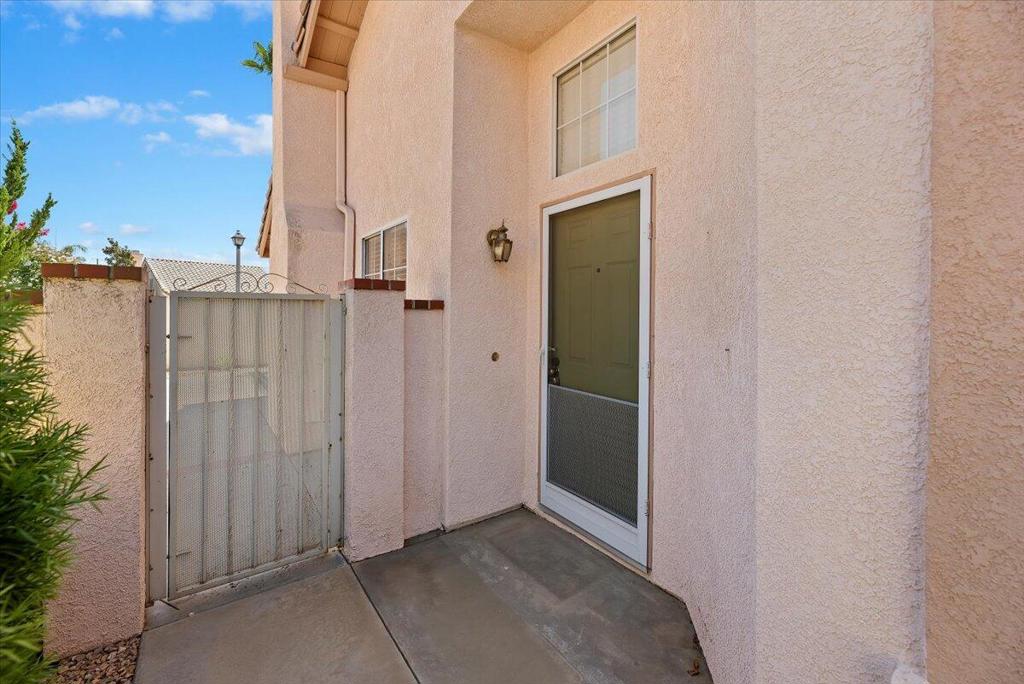 6370 Harbour Town Way Property Photo 9