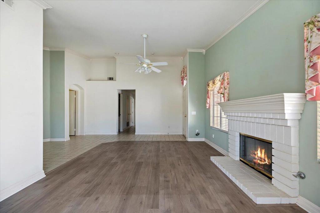 6370 Harbour Town Way Property Photo 14
