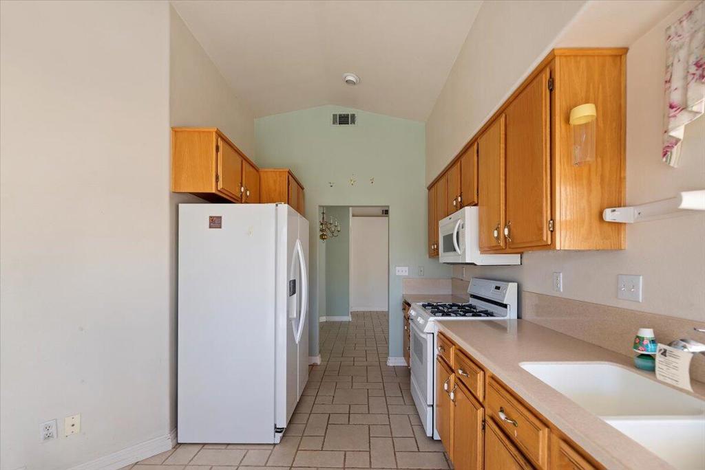 6370 Harbour Town Way Property Photo 19