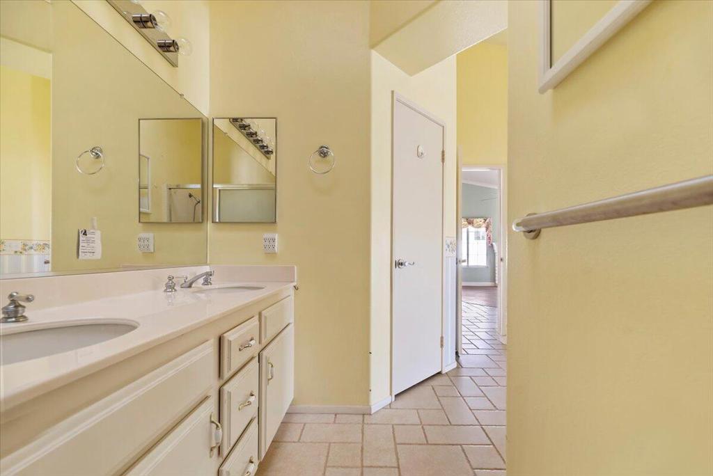 6370 Harbour Town Way Property Photo 25