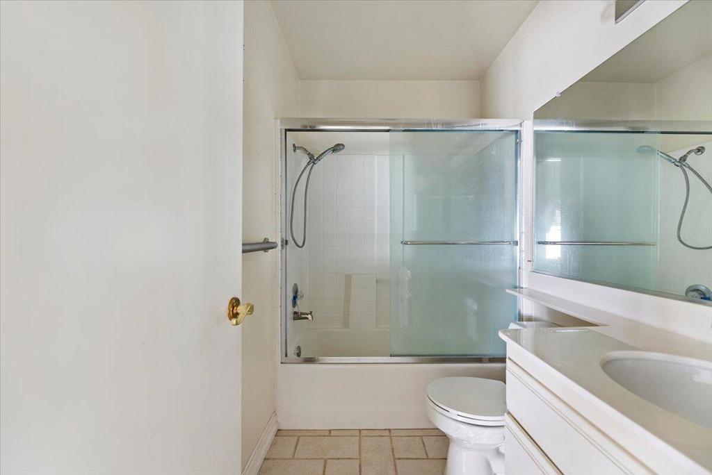 6370 Harbour Town Way Property Photo 31