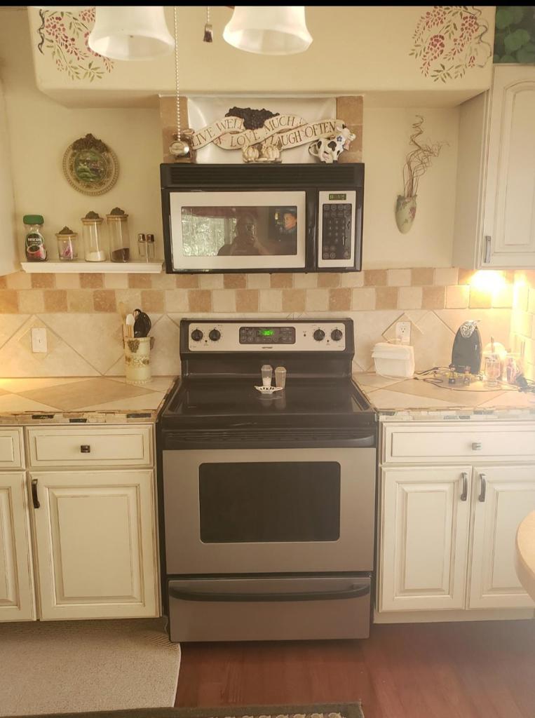 18701 Keyes Drive Property Photo 1