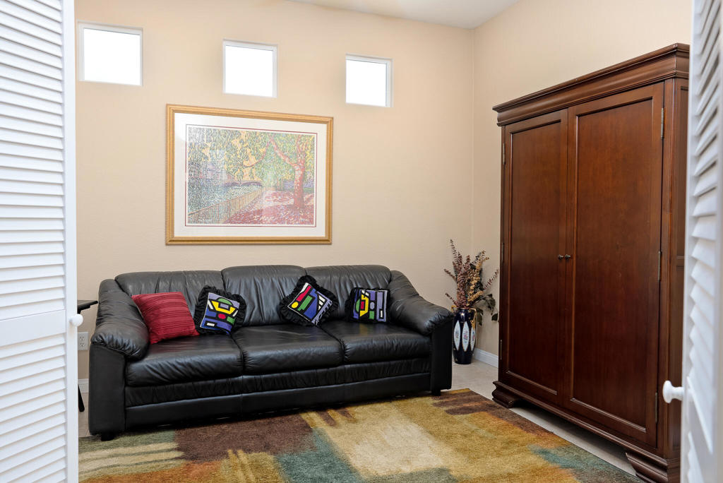 67646 S Natoma Drive Property Photo 10