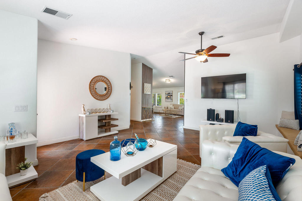 47845 Via Firenze Property Photo 3