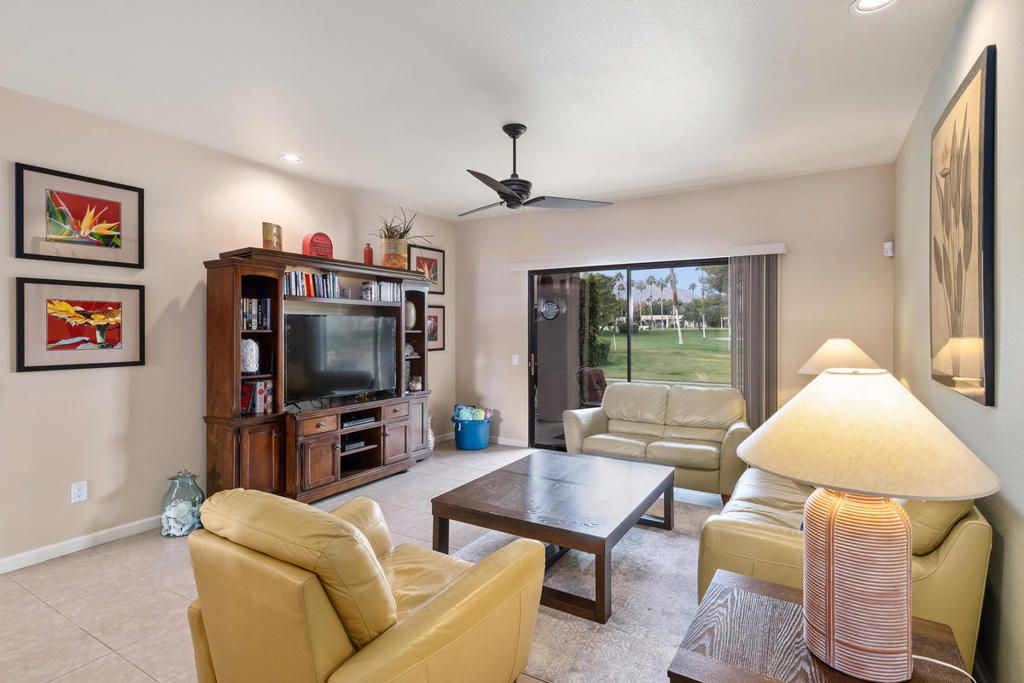 28827 Isleta Court Property Photo 6