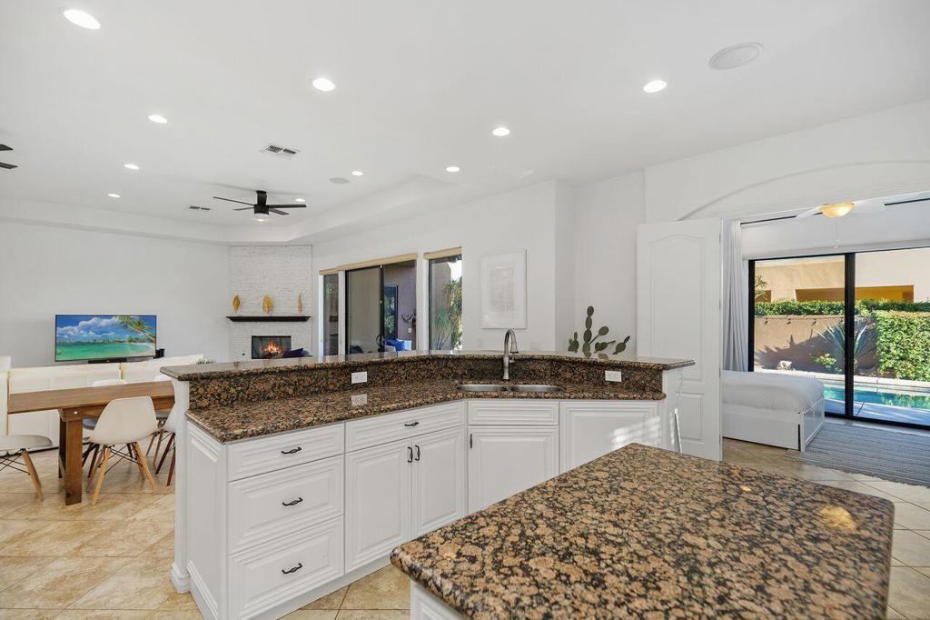 51200 Calle Paloma Property Photo 12