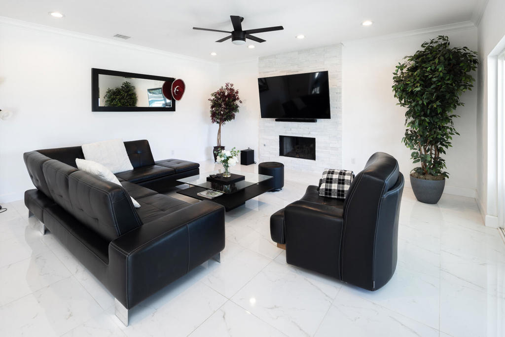 41215 Carlotta Drive Property Photo 18