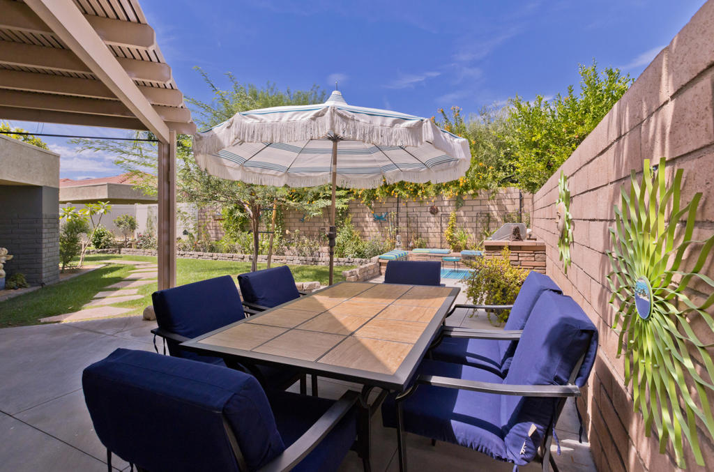 1221 Sunflower Lane Property Photo 1