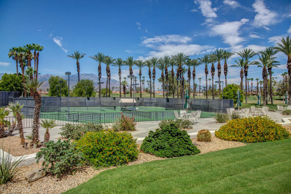 651 Vista Lago Circle N Property Photo 29