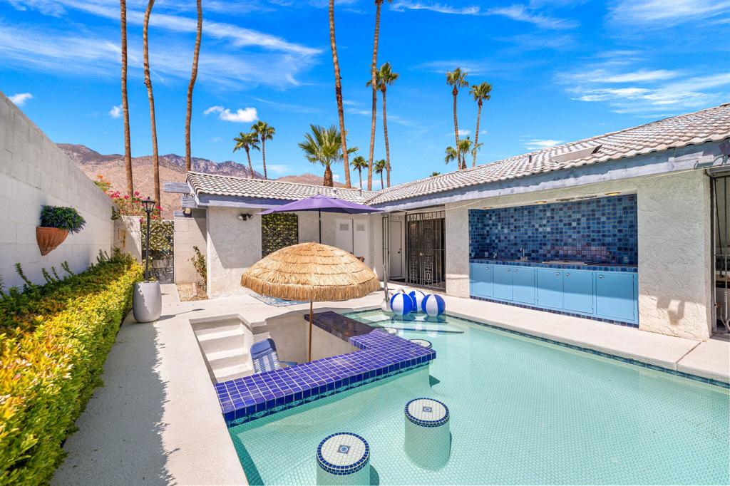 2082 S Madrona Drive Property Photo 6