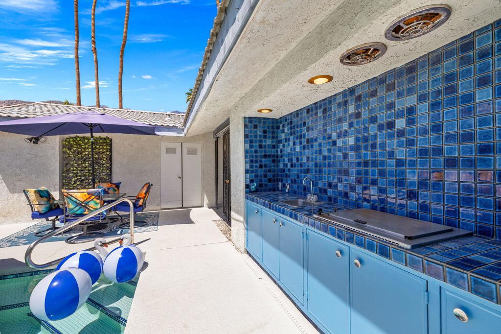 2082 S Madrona Drive Property Photo 7