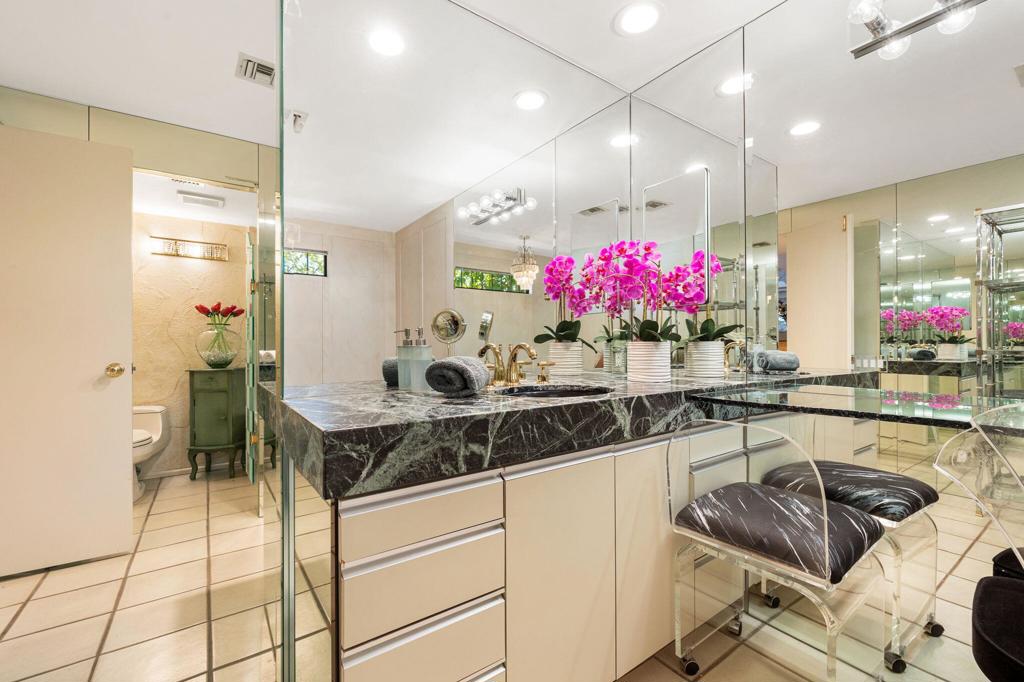 2082 S Madrona Drive Property Photo 32