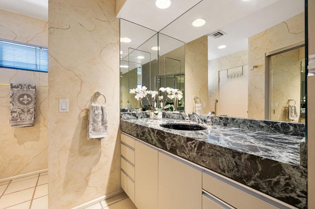 2082 S Madrona Drive Property Photo 39