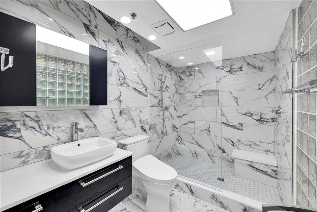 1555 N Chaparral Road 309 Property Photo 18