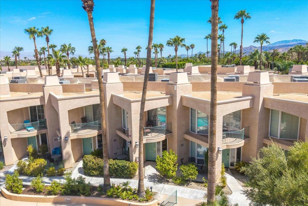 1555 N Chaparral Road 309 Property Photo 21