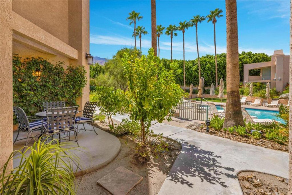 1555 N Chaparral Road 309 Property Photo 24