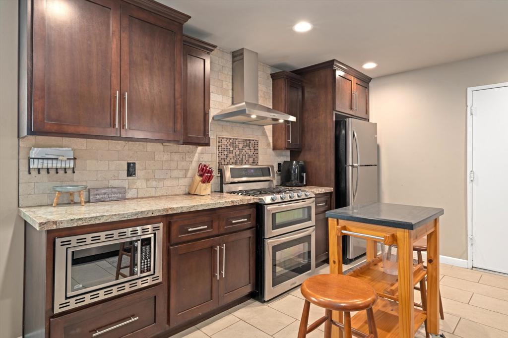 76550 New York Avenue Property Photo 14