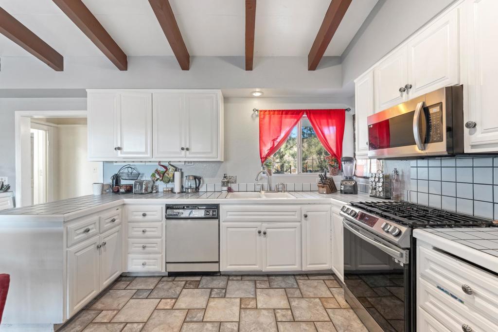 75760 Skyline Drive Property Photo 21