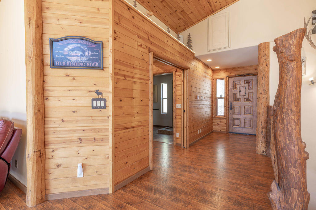 385 Sunrise Way Property Photo 10