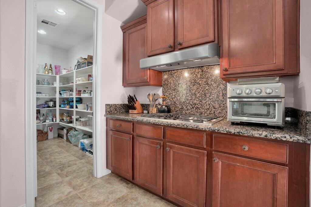 80579 Plum Lane Property Photo 8