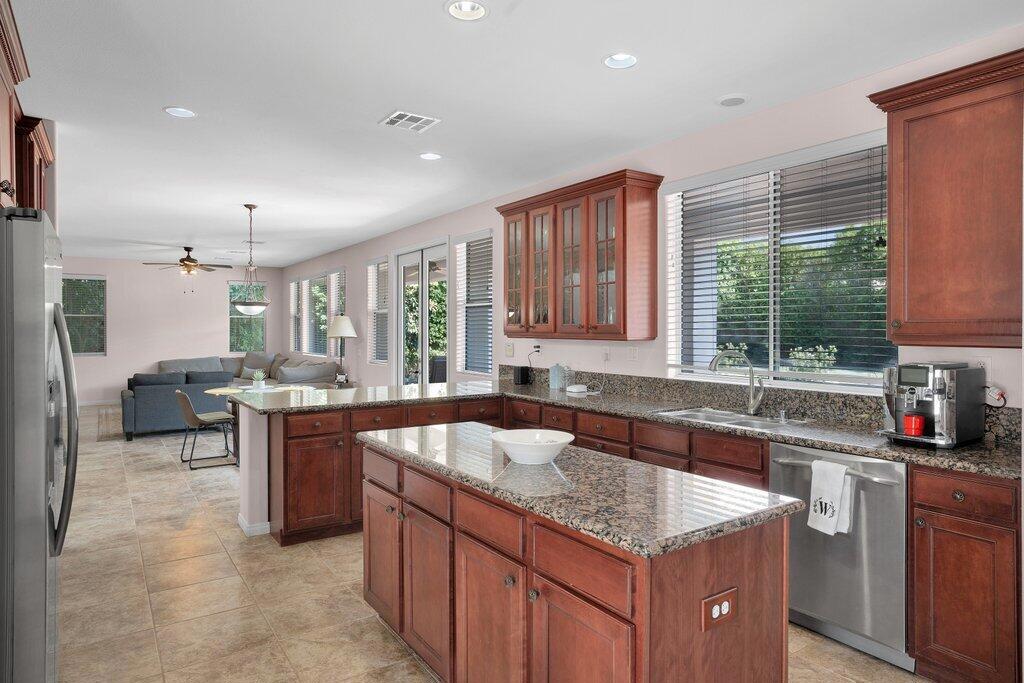 80579 Plum Lane Property Photo 9