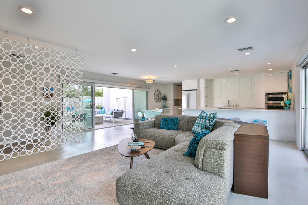 47956 Silver Spur Trail Property Photo 15