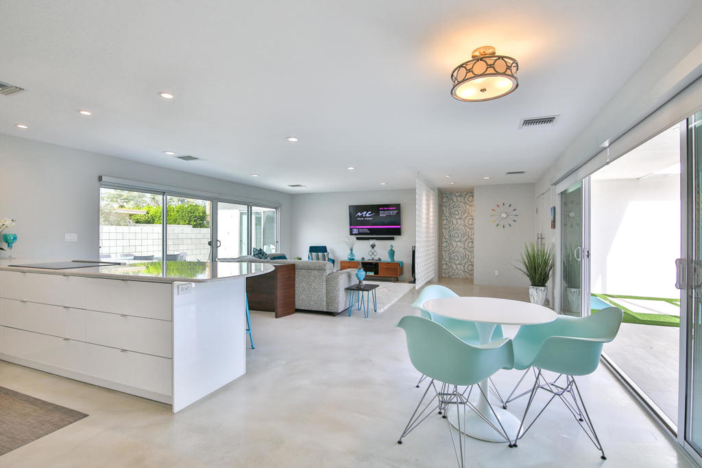 47956 Silver Spur Trail Property Photo 18