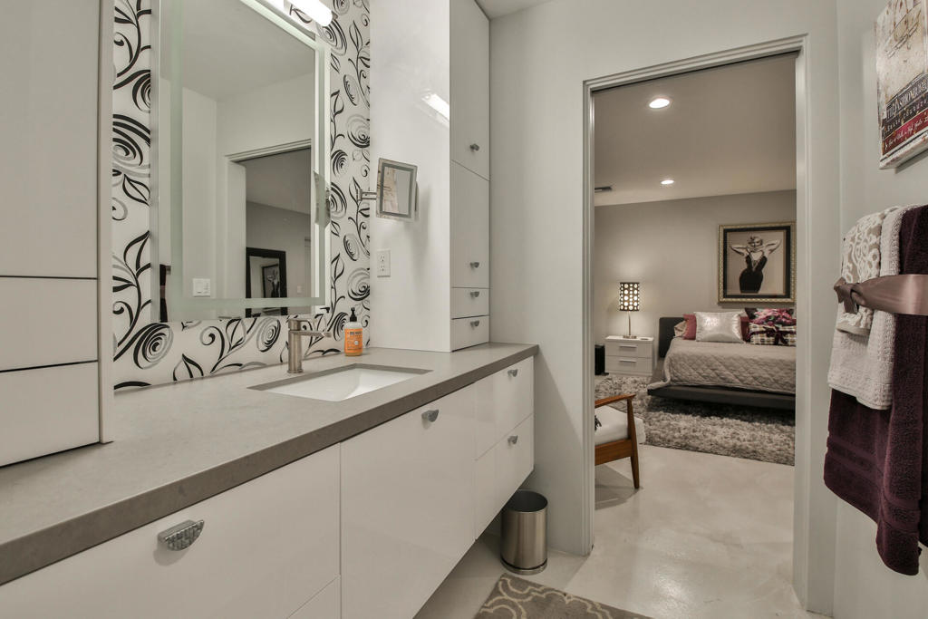 47956 Silver Spur Trail Property Photo 42